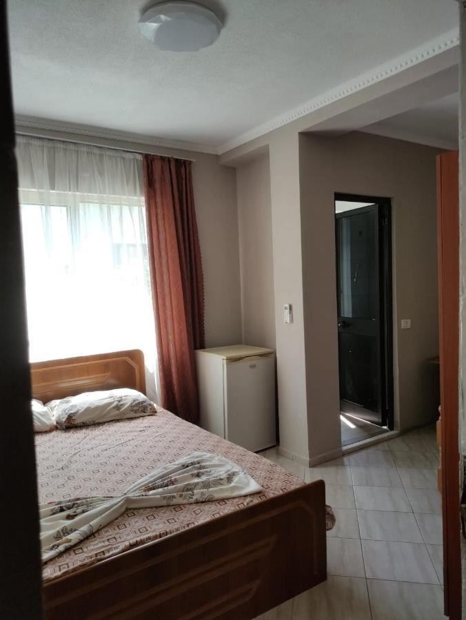 Ilirida-Swimming Pool & Garden View Rooms For Rent ดูร์เรส ภายนอก รูปภาพ
