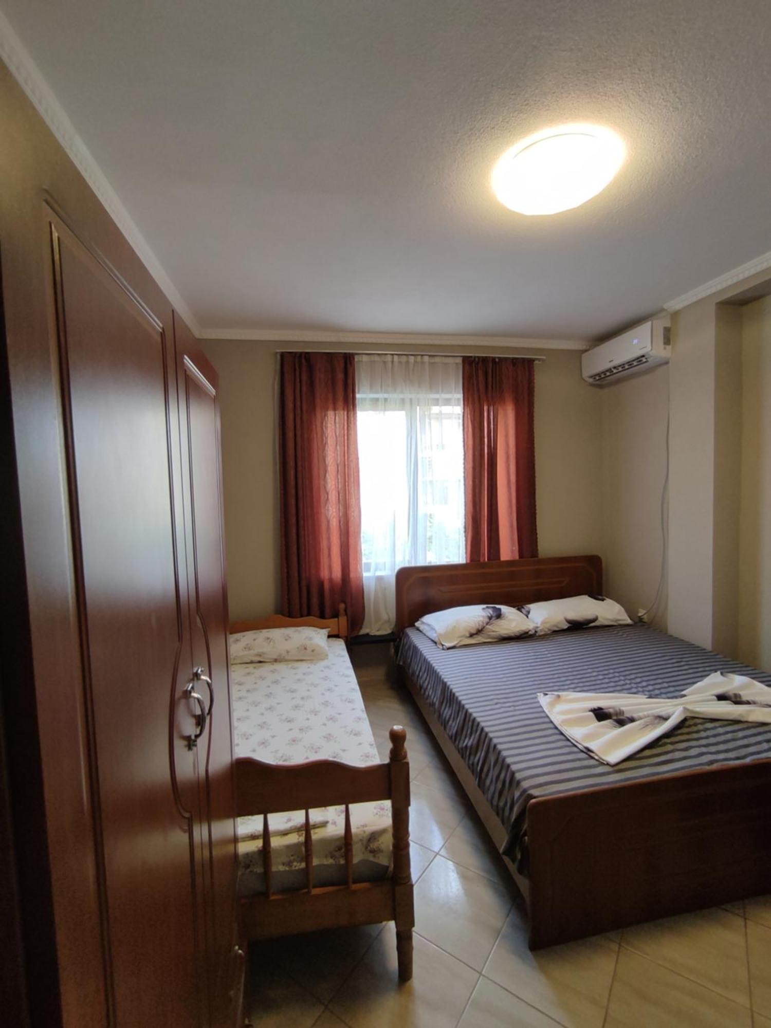 Ilirida-Swimming Pool & Garden View Rooms For Rent ดูร์เรส ภายนอก รูปภาพ