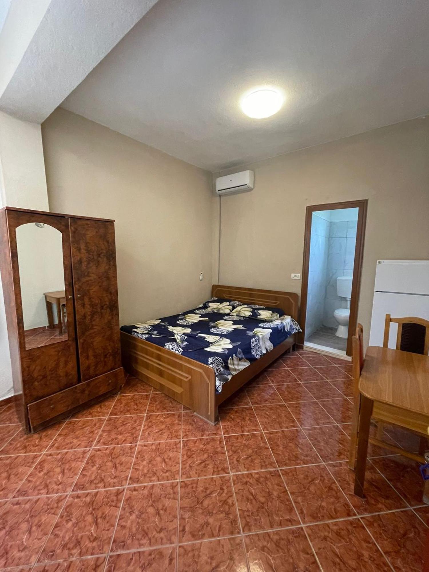 Ilirida-Swimming Pool & Garden View Rooms For Rent ดูร์เรส ภายนอก รูปภาพ