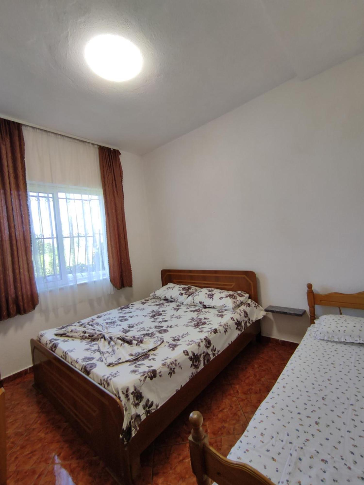 Ilirida-Swimming Pool & Garden View Rooms For Rent ดูร์เรส ห้อง รูปภาพ